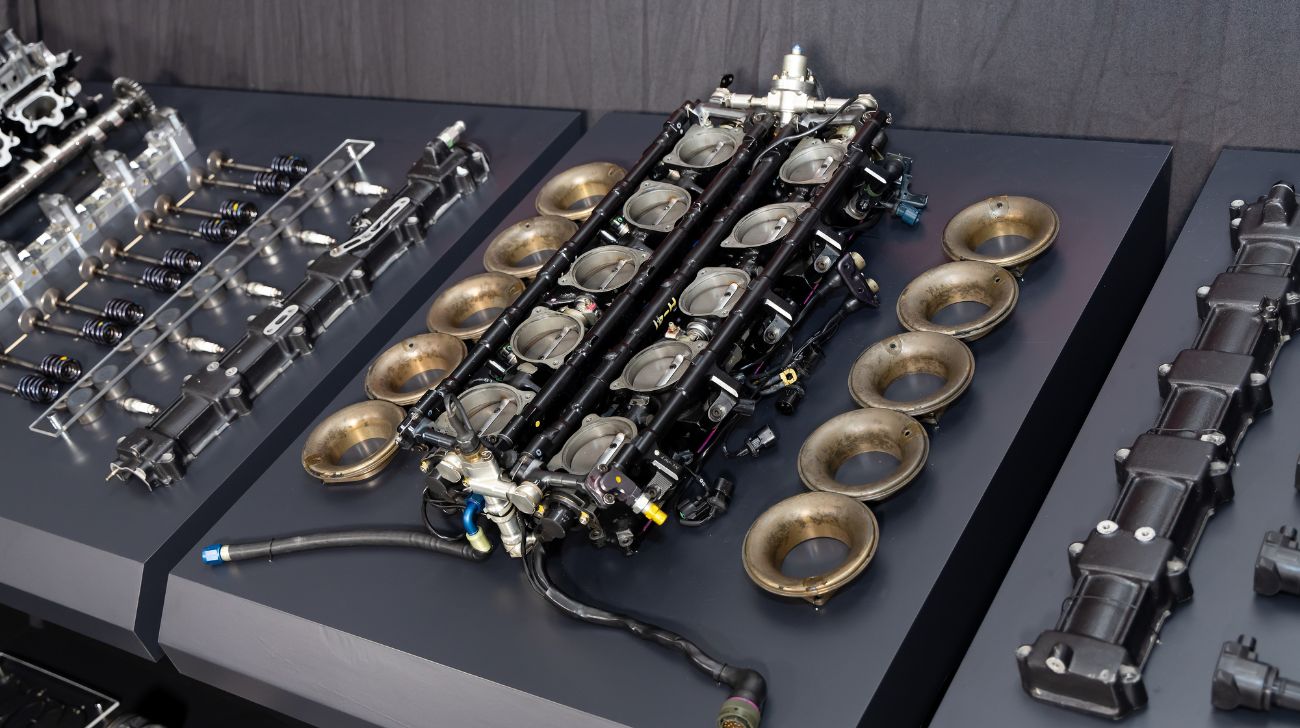 1743576990-honda Racing Corporation Memorabilia Business Selling Engine Parts From